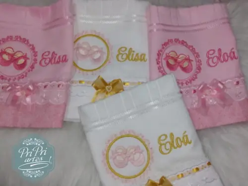 Toalha Bordada Personalizada chegada do bebê