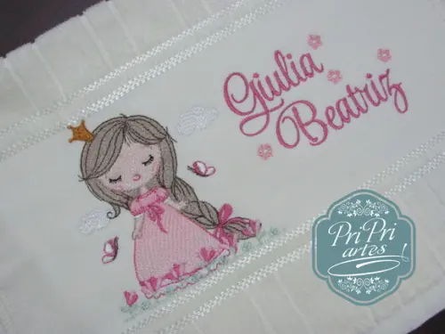 Toalha Bordada Princesas