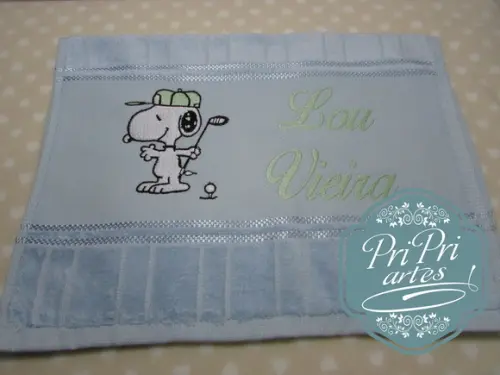 Toalha Bordada Snoopy