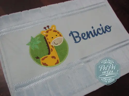 Toalha Bordada Tema Safari