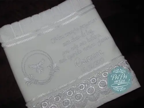 Toalha de Batizado com Renda Guipir e Oração