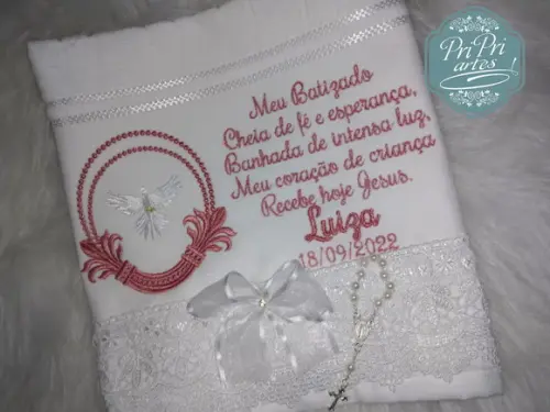 Toalha de Batizado com Renda Guipir e Oração