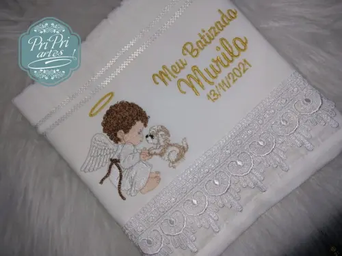 Toalhinha de Batizado com Renda Guipir