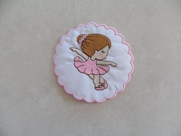 Patch Bordado Termocolante Bailarina