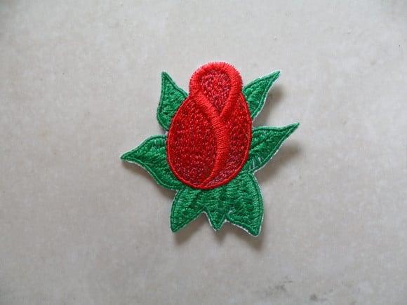 Patch Bordado Termocolante Botão De Rosa