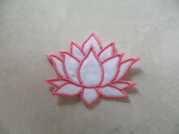 Patch Bordado Termocolante Flor de Lótus
