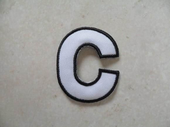 Patch Bordado Termocolante Letra c Contorno