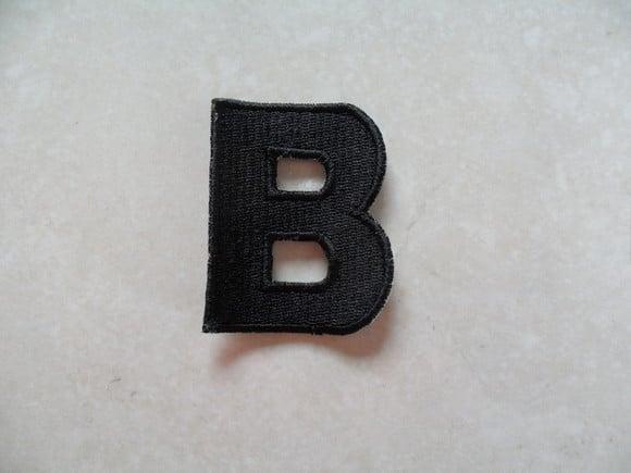 Patch Bordado Termocolante Letra B