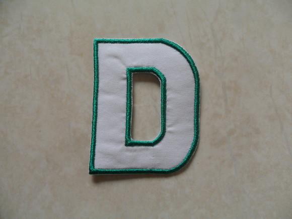Patch Bordado Termocolante Letra D Contorno