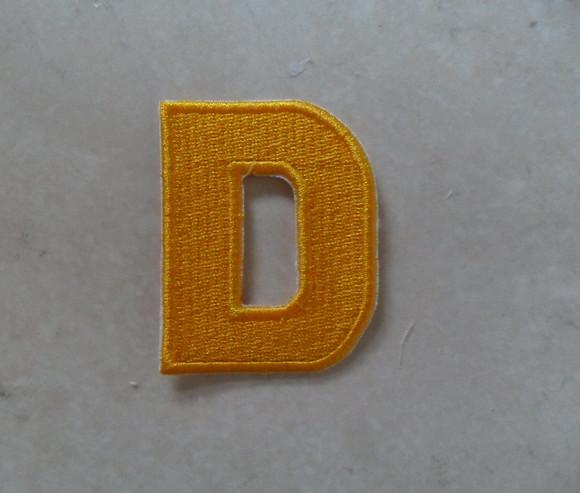 Patch Bordado Termocolante Letra D