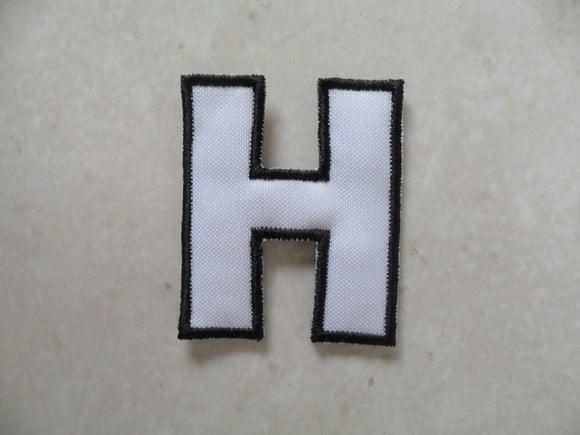 Patch Bordado Termocolante Letra H Contorno