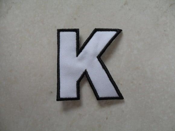 Patch Bordado Termocolante Letra K Contorno