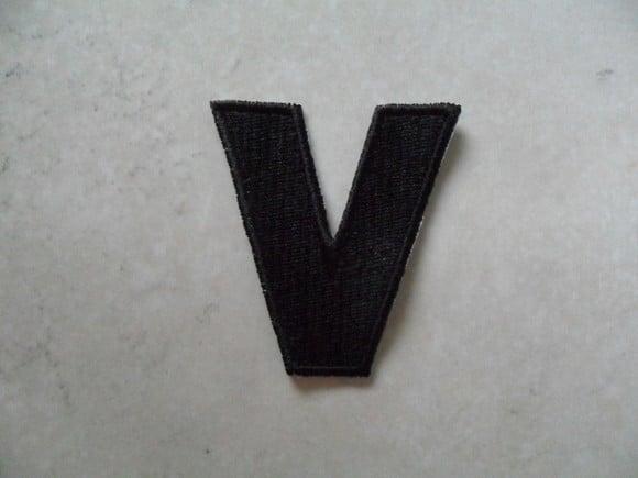 Patch Bordado Termocolante Letra V