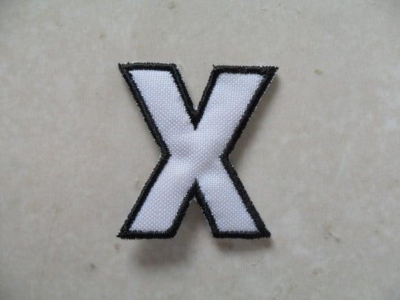 Patch Bordado Termocolante Letra x Contorno