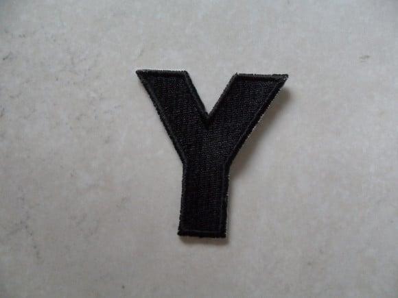 Patch Bordado Termocolante Letra Y