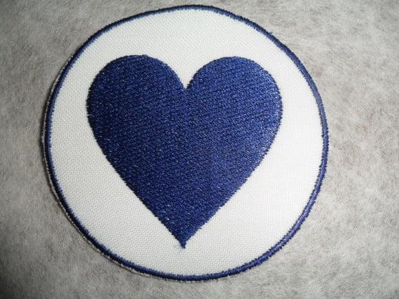 Patch Bordado Termocolante Logo Coração
