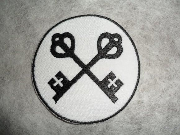 Patch Bordado Termocolante Logo Chaves