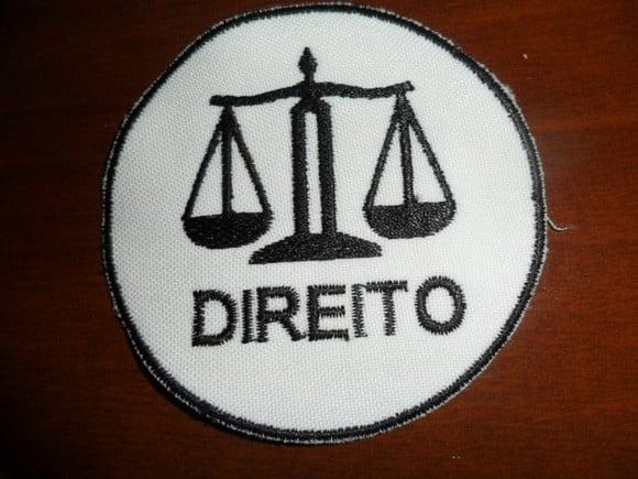 Patch Bordado Termocolante Logo Direito