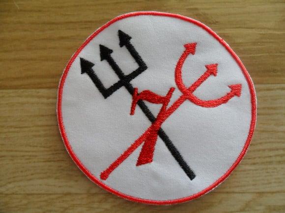 Patch Bordado Termocolante Logo Tridente Sete I