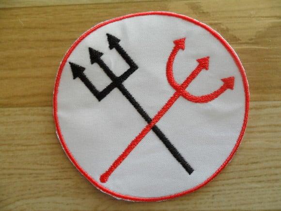 Patch Bordado Termocolante Logo Tridente III