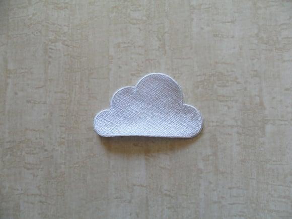 Patch Bordado Termocolante Nuvem