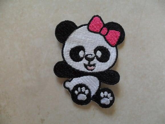 Patch Bordado Termocolante Panda Menina