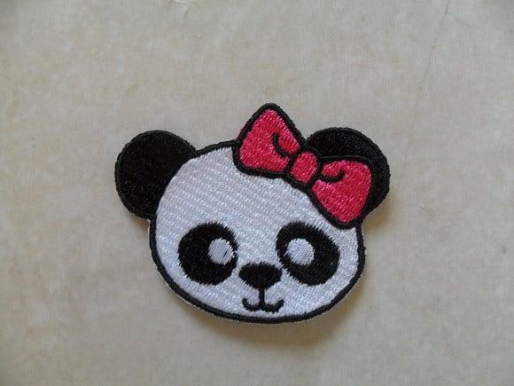 Patch Bordado Termocolante Rosto de Panda Menina
