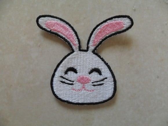 Patch Bordado Termocolante Rosto De Coelho I