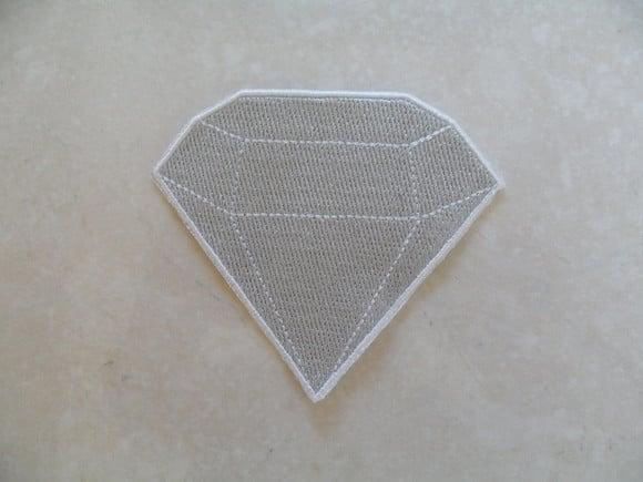 Patch Bordado Termocolante Silhueta Diamante
