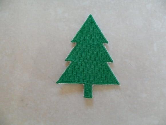 Patch Bordado Termocolante Silhueta Pinheiro