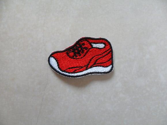Patch Bordado Termocolante Tênis