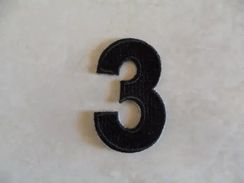 Patch Bordado Termocolante Número Três