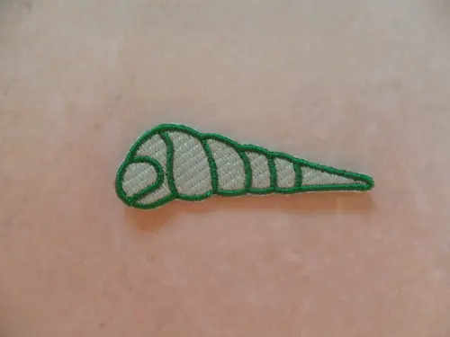 Patch Bordado Termocolante Concha do Mar Verde