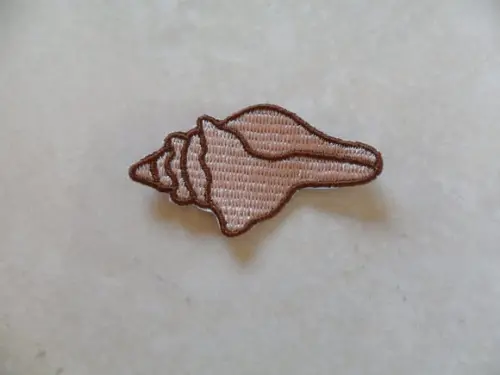 Patch Bordado Termocolante Concha do Mar Marrom