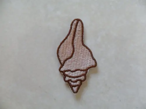 Patch Bordado Termocolante Concha do Mar Marrom