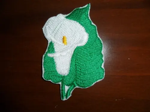 Patch Bordado Termocolante Copo de Leite