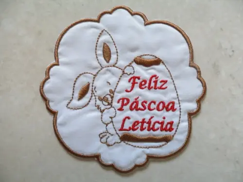 Patch Bordado Termocolante Feliz Páscoa com Nome