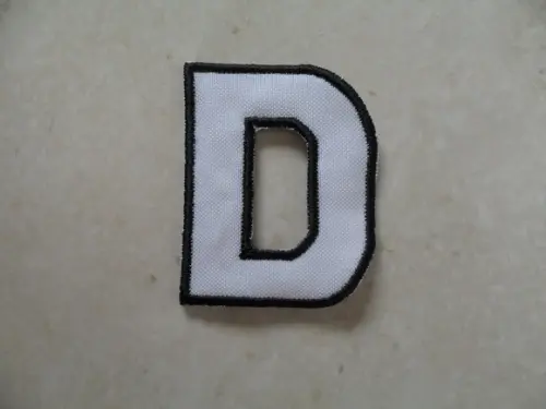 Patch Bordado Termocolante Letra D Contorno