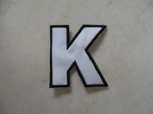 Patch Bordado Termocolante Letra K Contorno