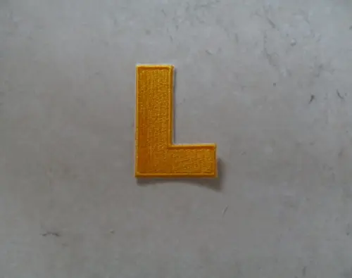 Patch Bordado Termocolante Letra l