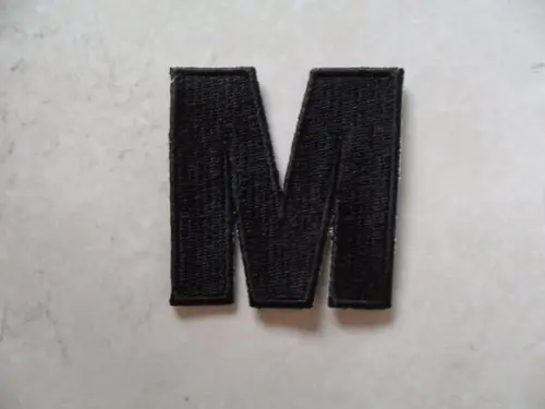 Patch Bordado Termocolante Letra m