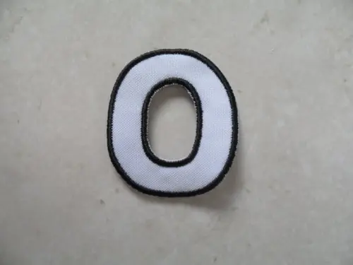 Patch Bordado Termocolante Letra o Contorno