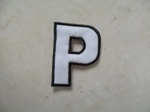 Patch Bordado Termocolante Letra P Contorno