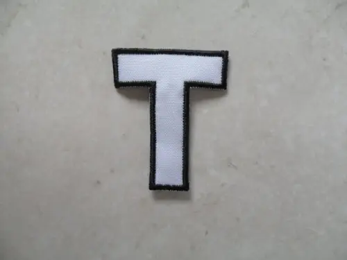 Patch Bordado Termocolante Letra T Contorno