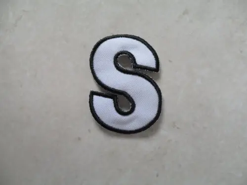 Patch Bordado Termocolante Letra S Contorno