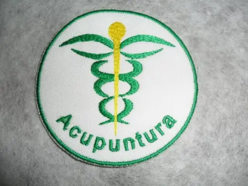 Patch Bordado Termocolante Logo Acupuntura