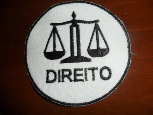Patch Bordado Termocolante Logo Direito