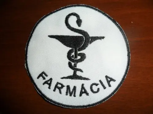 Patch Bordado Termocolante Logo Farmácia
