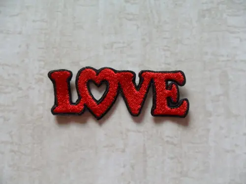 Patch Bordado Termocolante Love