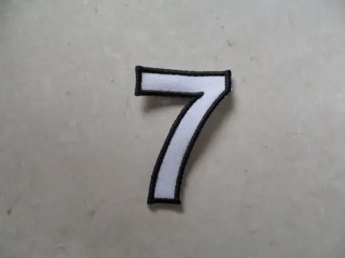 Patch Bordado Termocolante Número Sete Contorno